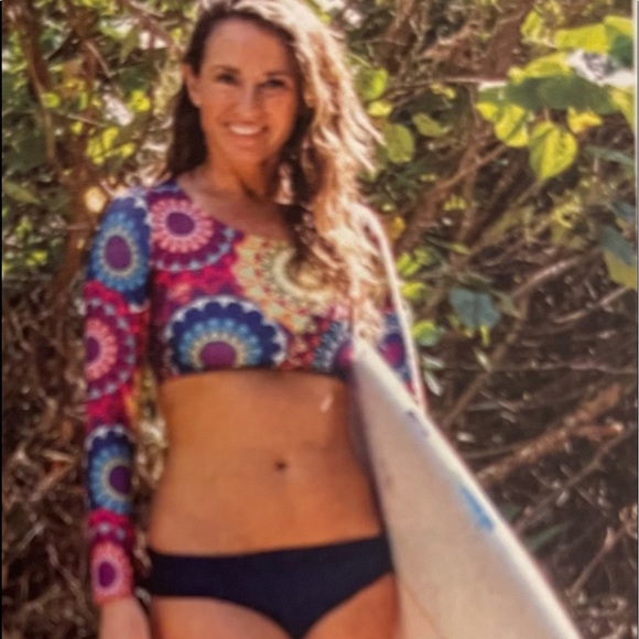 SunSkipper RashGuard (Circles) - Picture 6 of 7